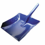 ЛОПАТКА МЕТАЛНА СО РАЧКА